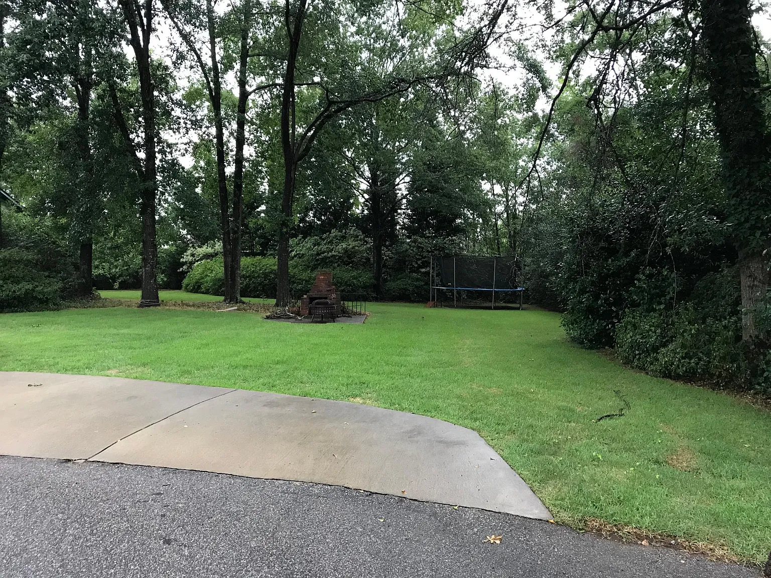 4 bed, 2.5 bath, 2176 sqft, $1,950 — Photo 4