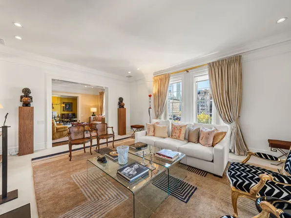 32 East 64th Street image 3 of 16