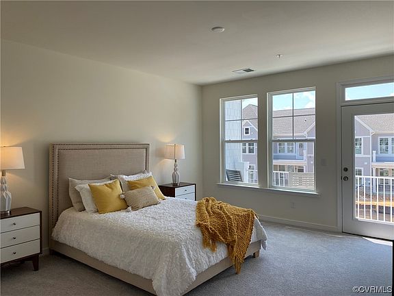 4th image of 3980 Prospect St #12B