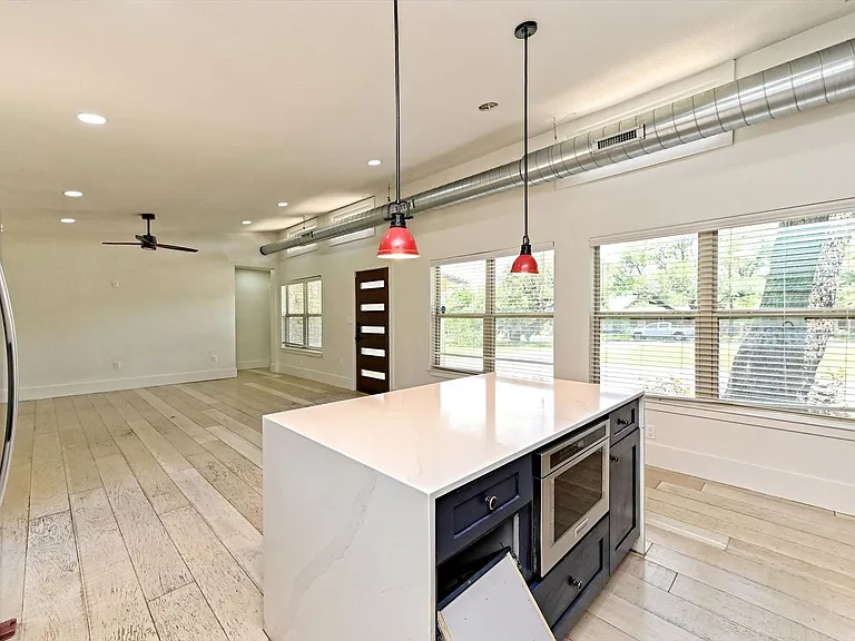 11800 Tedford St — Photo 7