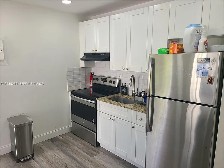 168 NW 32nd St #6 — Photo 9