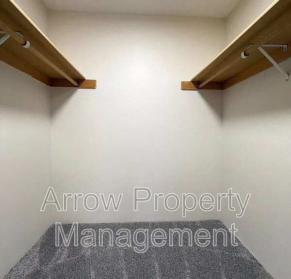 1411 D St #5 — Photo 6