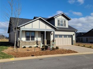 160 Waighstill Dr, Arden, NC 28704