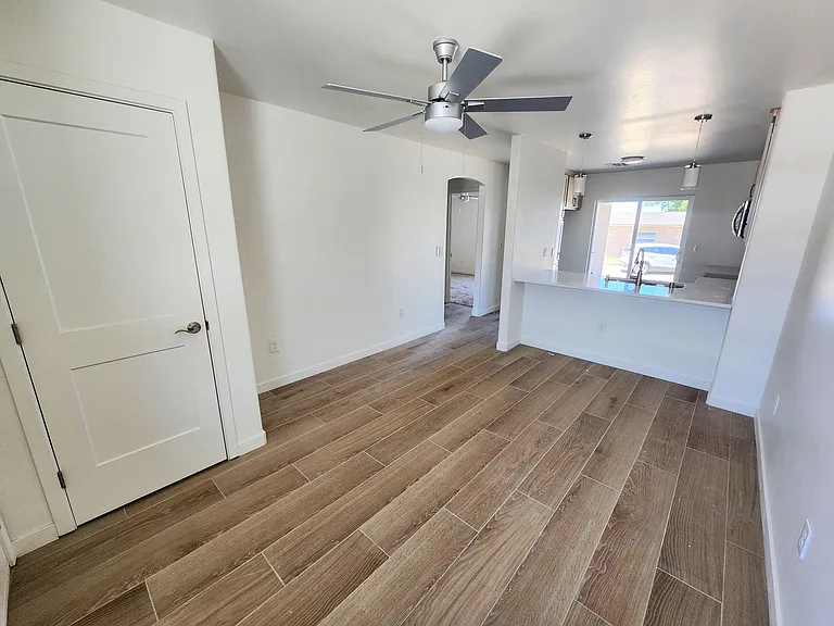 1301 Jefferson Ave — Photo 4