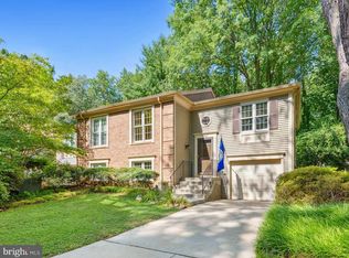 10570 Reeds Landing Cir, Burke, VA 22015