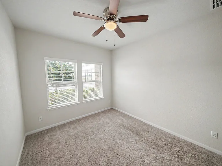 3037 Beringer Blvd — Photo 29