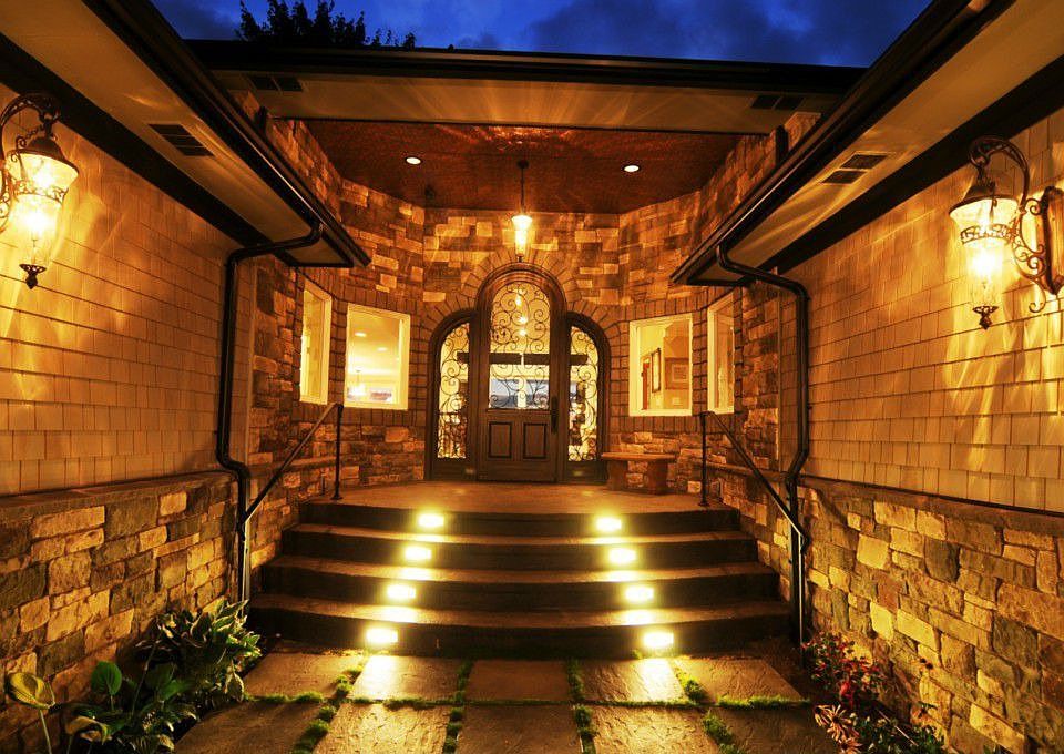 1st image of 3618 Tahoma Pl W