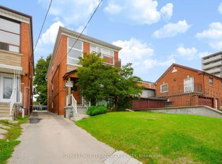32 Dynevor Rd, Toronto, ON M6E3X1
