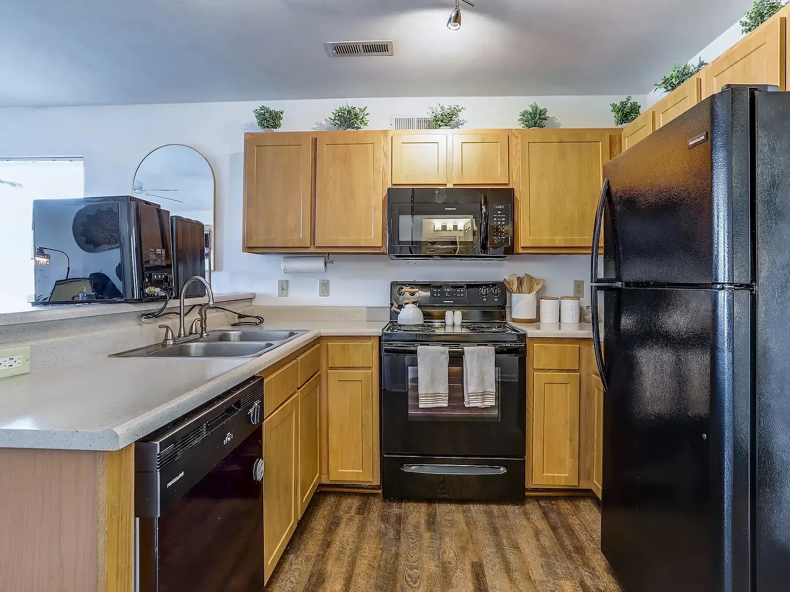 The Fox Townhomes — Photo 4