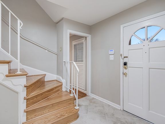 3rd image of 6138 Ramshorn Dr