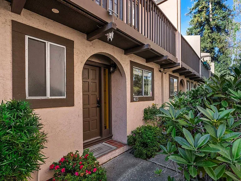 415 Oak Ave — Photo 38