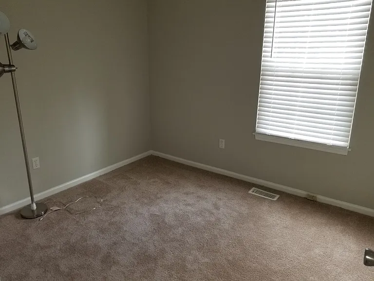 1125 Old Denbigh Blvd — Photo 16