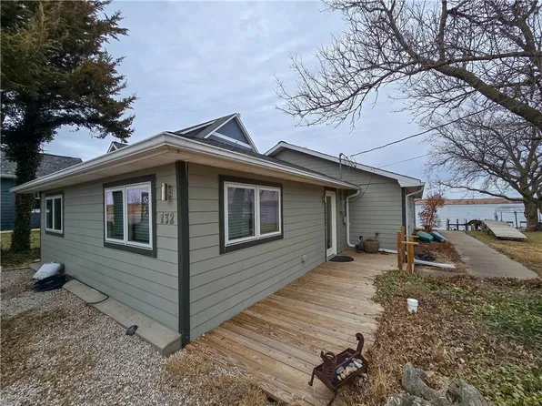 132 Kahola Rd, Council Grove, KS 66846