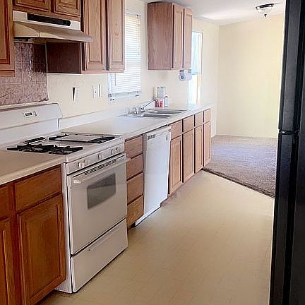 2nd image of 907 N Allen Ave