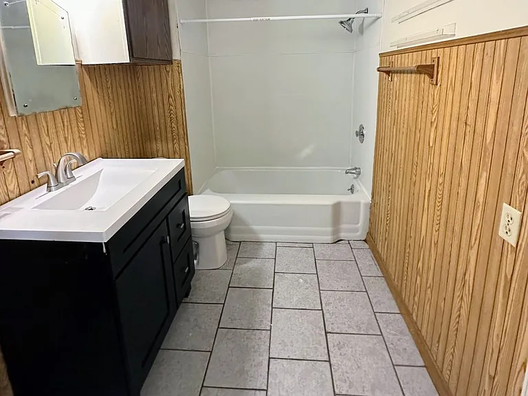 815 Jay St — Photo 8