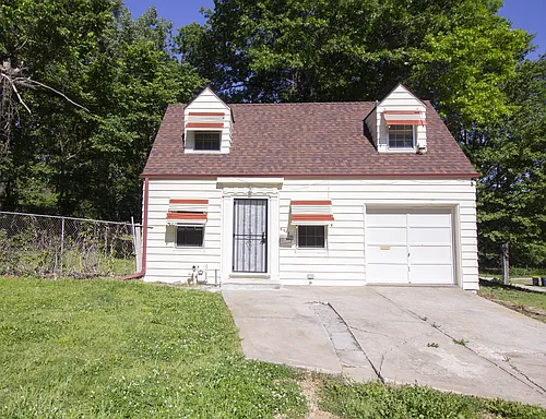 4443 Indiana Ave Photo 1
