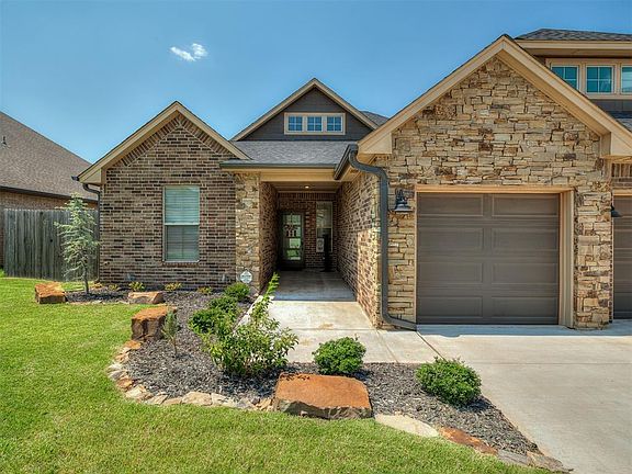 2nd image of 10709 Coeur Ct