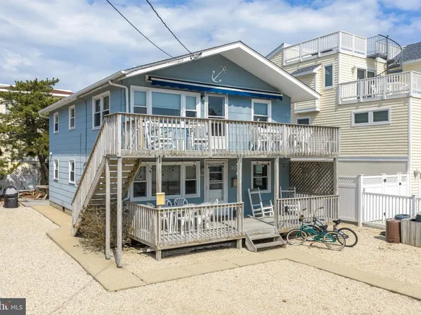 109 E 28th St, Long Beach Township, NJ 08008