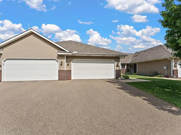 2618 Rosetown Ct, Roseville, MN 55113