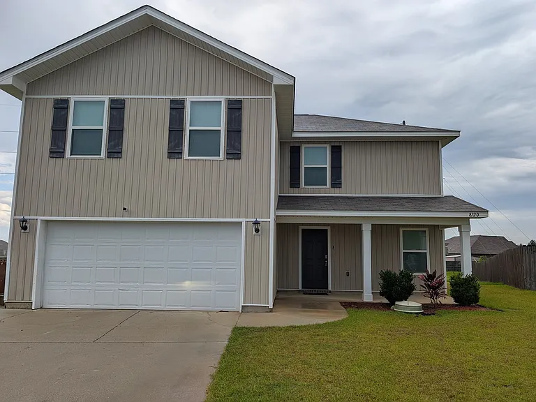 8120 Fairview Ct — Photo 1