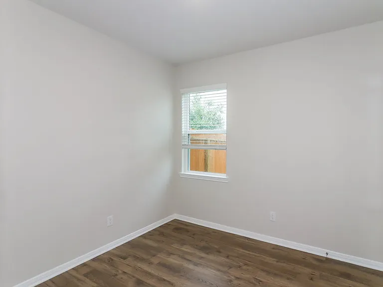 206 Emma Rose Dr — Photo 16
