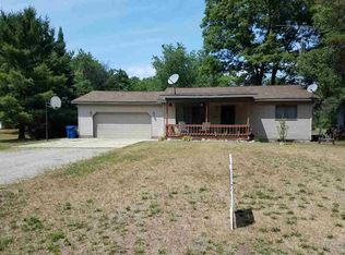 1681 Goldenrod Dr, Houghton Lake, MI 48629