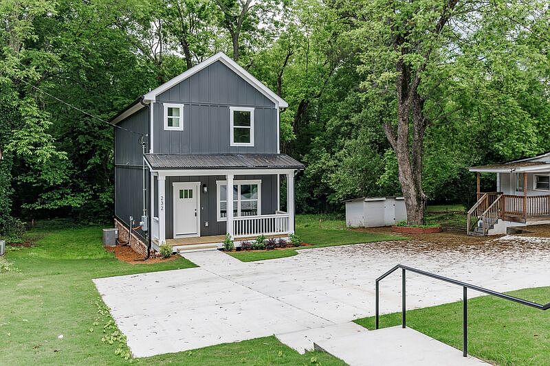 1st image of 232 Vine St