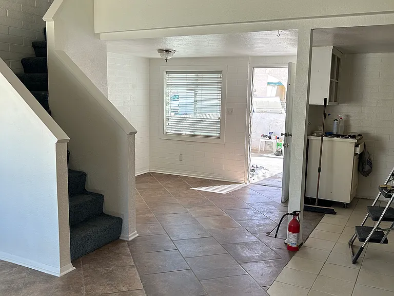 380 Riverfront Dr #A — Photo 17
