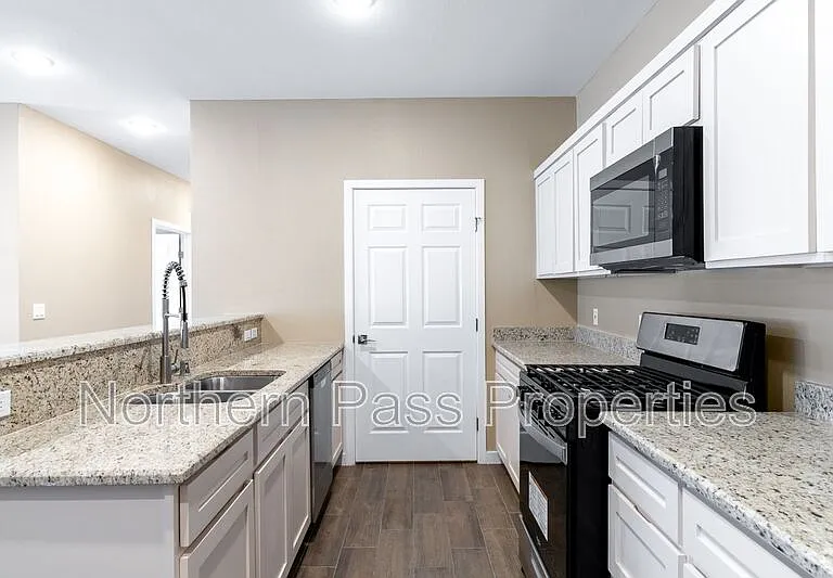 9779 McCombs St #D-6 — Photo 4