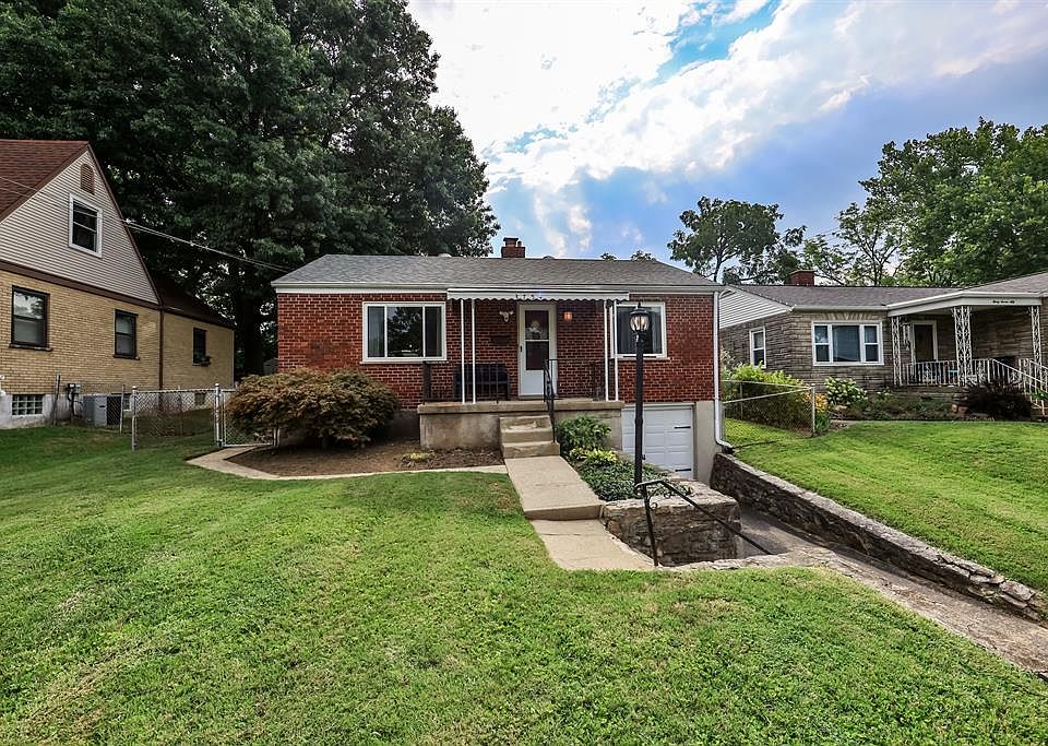 1st image of 3754 Lakewood Dr