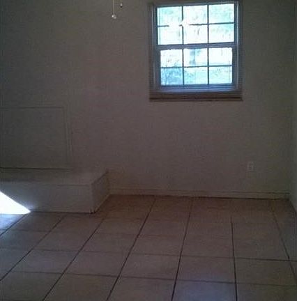5th image of 266 James Fannin Rd