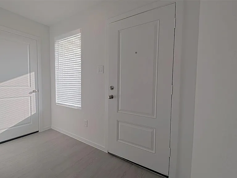 21518 Willow River Canyon Ln — Photo 5