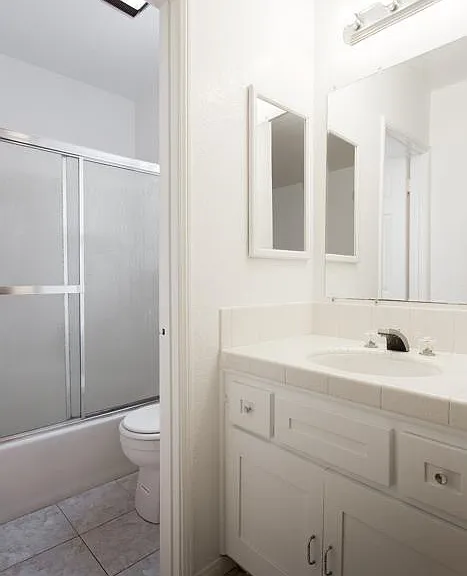 539 Venice Way — Photo 9