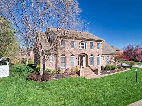 3rd image of 5899 Hillbrook Ct