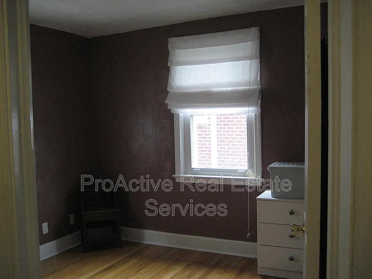 725B Carolina Ave — Photo 12