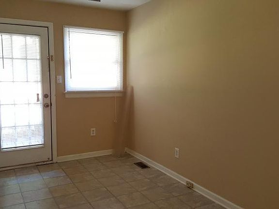 5th image of 5153 Phillips Dr