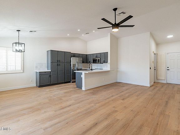 4th image of 8910 E INDIANA Avenue