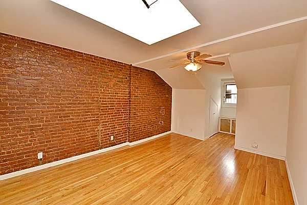 Rented by Think Properties | media 8