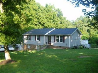 1026 Gratton Rd, Clarksville, TN 37043