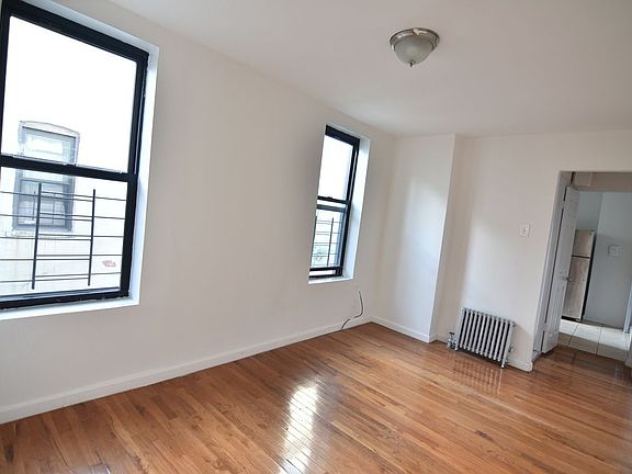 5th image of 128 Sherman Ave APT 15