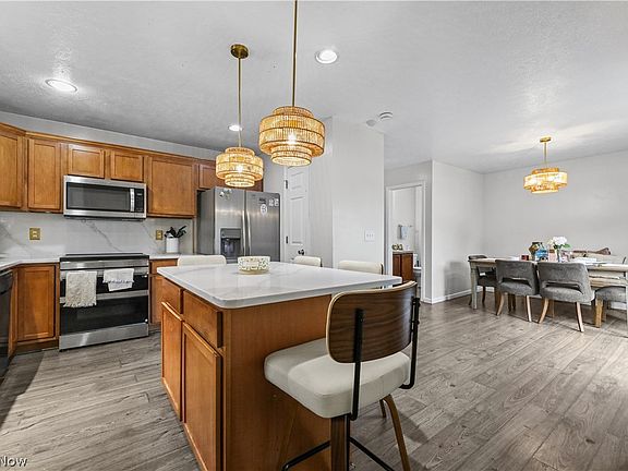 4th image of 6103 Scovill Ave