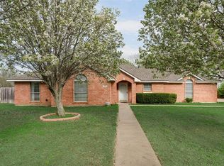 166 Castleridge Dr, Red Oak, TX 75154