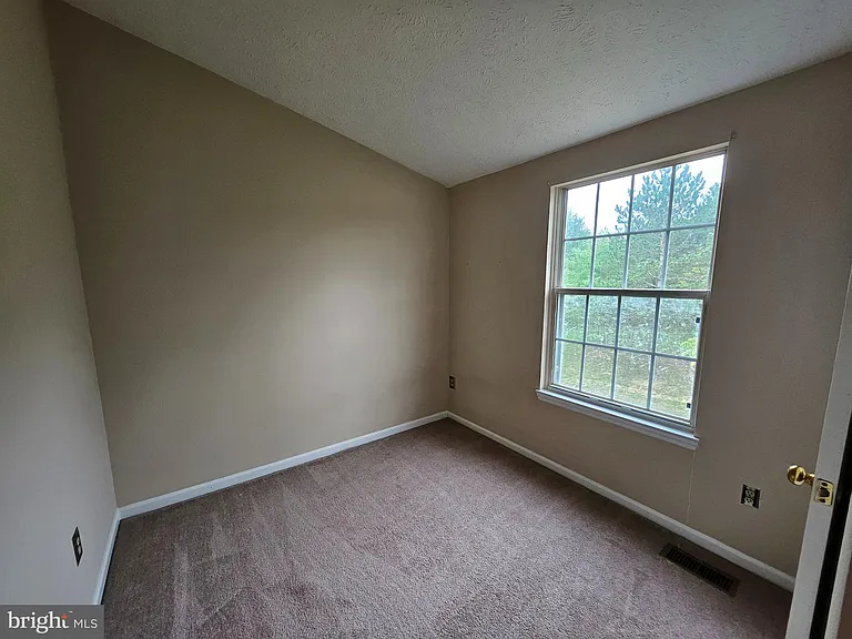 104 Township Ct — Photo 20