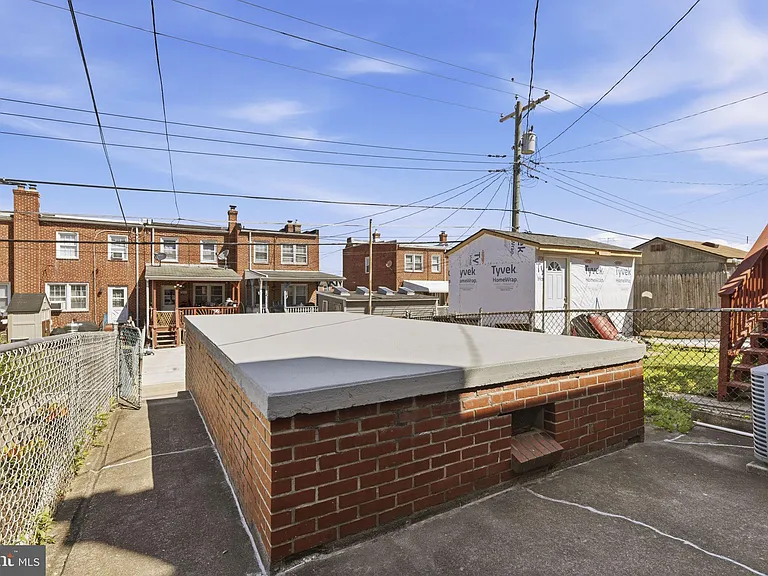 7124 Gough St — Photo 25