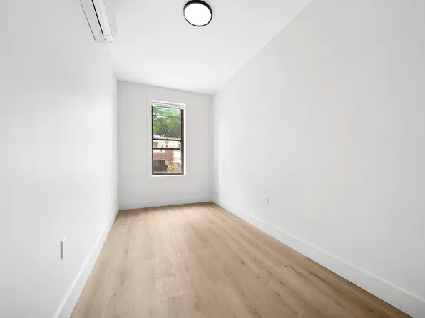 417 Maple Street image 5 of 19