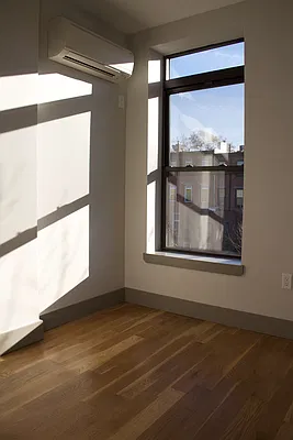 Rented by Nooklyn NYC LLC | media 26