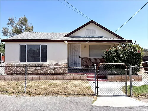 247 Stephen St Photo 1