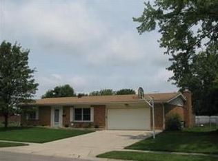 312 Highland Dr, Englewood, OH