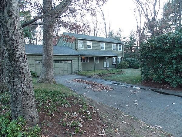 1st image of 75 Birchwood Dr