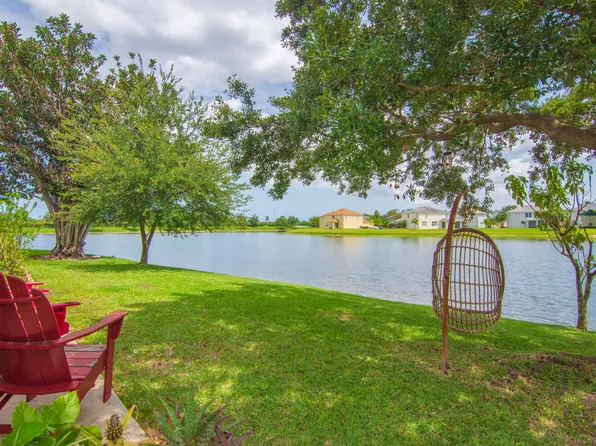 758 Carriage Lake Way, Vero Beach, FL 32968
